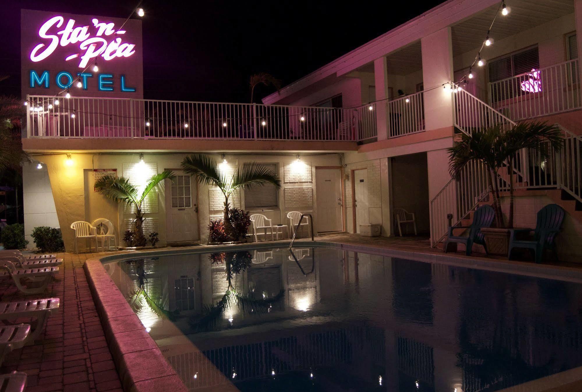 Sta N Pla Motel Clearwater Beach Exterior photo