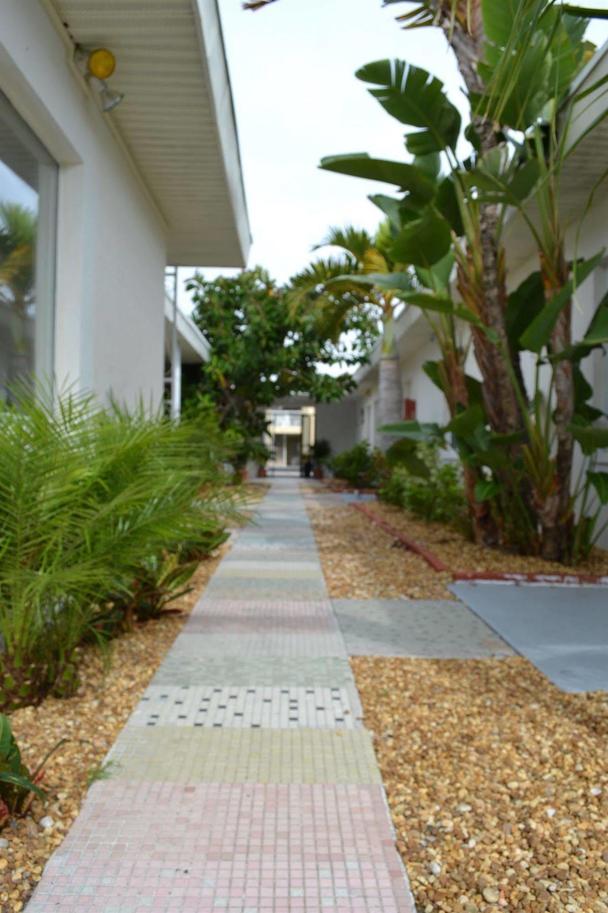 Sta N Pla Motel Clearwater Beach Exterior photo